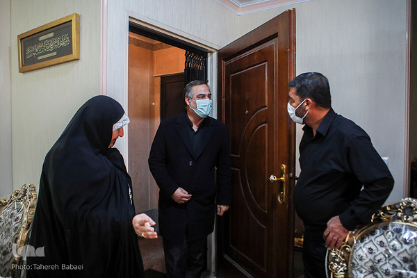 مراسم دیدار با چهار مادر قرآن و خانواده شهید