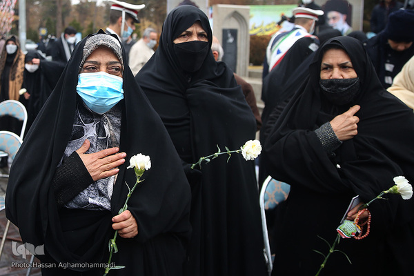 مراسم گلباران جایگاه جلوس بنیانگذار کبیر انقلاب اسلامی، امام خمینی(ره) در بهشت زهرا(س)