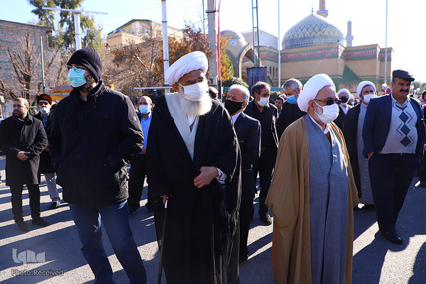 مراسم تشییع پیکر مرجع فقید شیعه، آیت‌الله‌ لطف‌الله صافی‌گلپایگانی (ره) در شهر مقدس قم