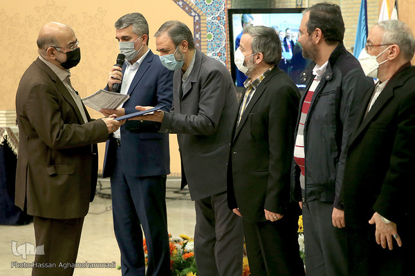مراسم اختتامیه شانزدهمین نشست تخصصی استادان، قاریان و حافظان ممتاز قرآن کریم