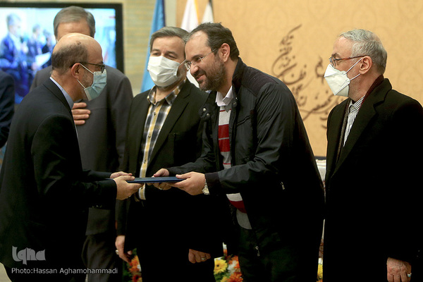 مراسم اختتامیه شانزدهمین نشست تخصصی استادان، قاریان و حافظان ممتاز قرآن کریم