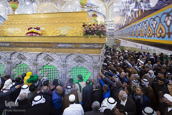 آذین بندی حرم مطهر حسینی در اعیاد رجبیه