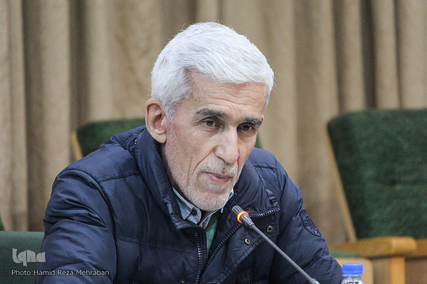 نشست «هنر و اندیشه در ادبیات انقلاب اسلامی»