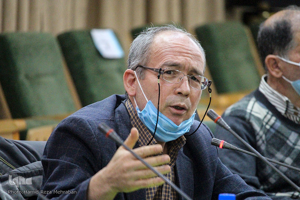 نشست «هنر و اندیشه در ادبیات انقلاب اسلامی»