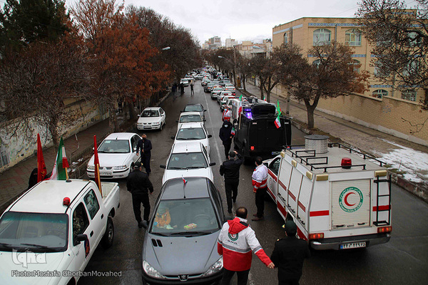 رژه خودرویی و موتوری در گرامیداشت یوم الله 22 بهمن در اهر