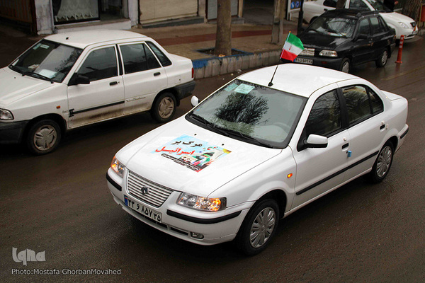 رژه خودرویی و موتوری در گرامیداشت یوم الله 22 بهمن در اهر