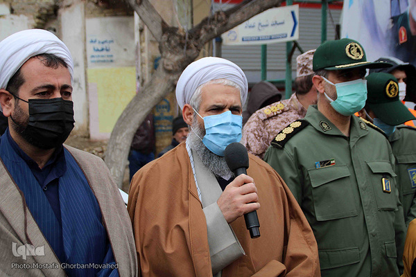 رژه خودرویی و موتوری در گرامیداشت یوم الله 22 بهمن در اهر