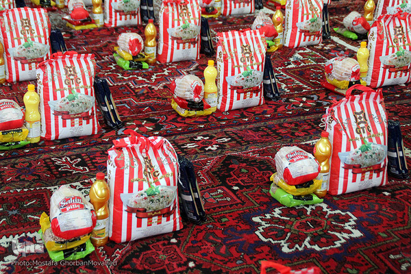 توزیع ۳۳۰ بسته کمک مومنانه میان خانواده های نیازمند شهرستان اهر