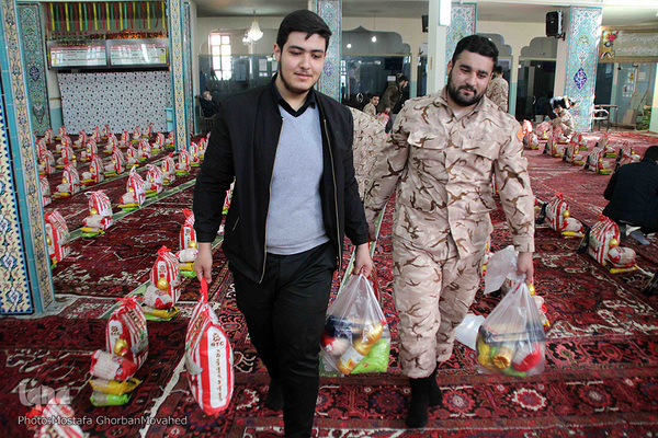 توزیع ۳۳۰ بسته کمک مومنانه میان خانواده های نیازمند شهرستان اهر