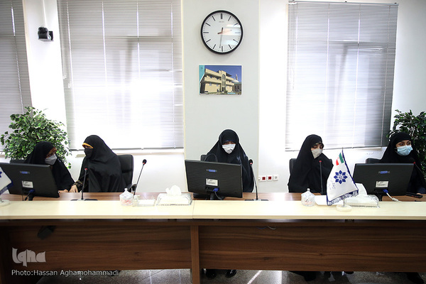 هیات داوران بخش خواهران اولین مهرواره قرآنی «طاها» ویژه خانواده طلاب و روحانیون اهل سنت کشور