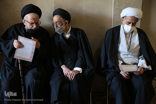 مراسم بزرگداشت مرجع فقید شیعه، مرحوم آیت‌الله‌العظمی صافی‌گلپایگانی(ره) در رسولیه دین و دانش حکیمیه