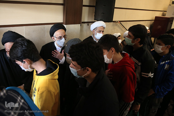 مراسم بزرگداشت مرجع فقید شیعه، مرحوم آیت‌الله‌العظمی صافی‌گلپایگانی(ره) در رسولیه دین و دانش حکیمیه