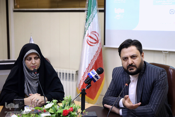 هفتمین پیش نشست برخط اولین کنفرانس بین‌المللی خانواده و تربیت معنوی با موضوع «سیاست‌گذاری رسانه‌ای و خشونت خانوادگی»