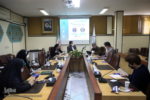 هفتمین پیش نشست برخط اولین کنفرانس بین‌المللی خانواده و تربیت معنوی با موضوع «سیاست‌گذاری رسانه‌ای و خشونت خانوادگی»