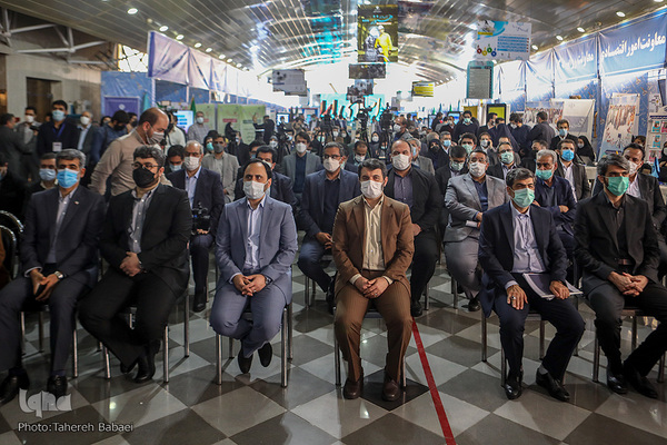 نمایشگاه دستاوردهای شش‌ماهه وزارت مردم