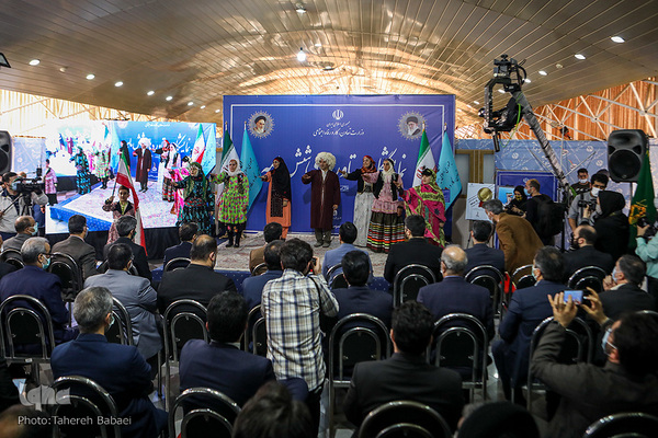 نمایشگاه دستاوردهای شش‌ماهه وزارت مردم