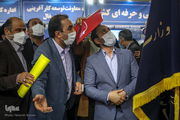 نمایشگاه دستاوردهای شش‌ماهه وزارت مردم