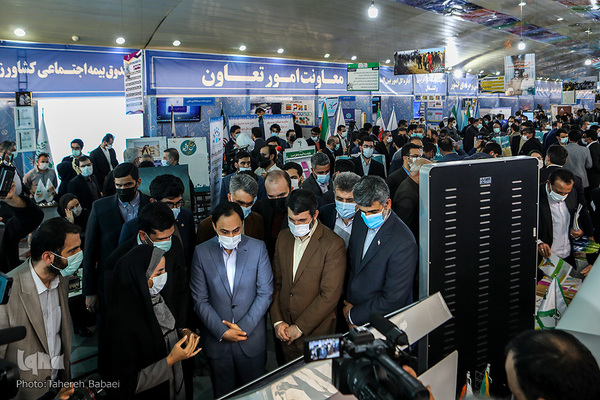 نمایشگاه دستاوردهای شش‌ماهه وزارت مردم