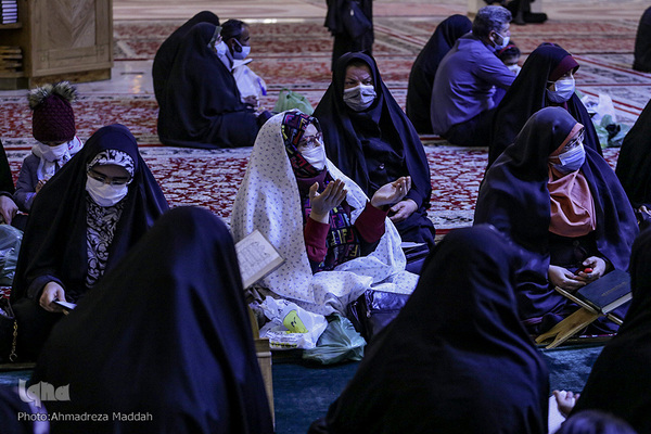 کرسی تلاوت قرآن در حرم شاهچراغ(ع)‎‎ به مناسبت عید مبعث‎‎