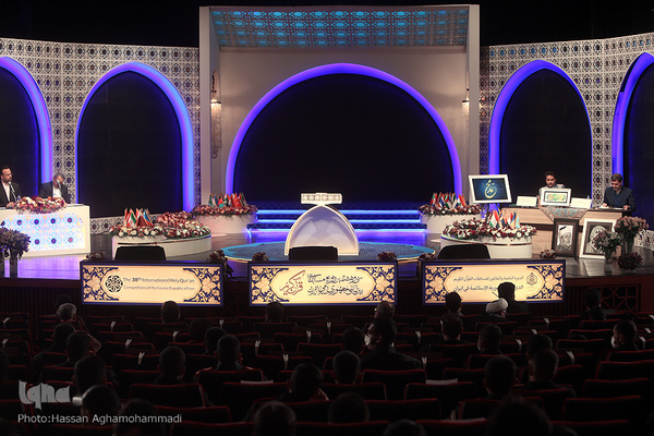 قطع تصاویر مانیتور نمایش ویدیوی رقابت متسابقین 