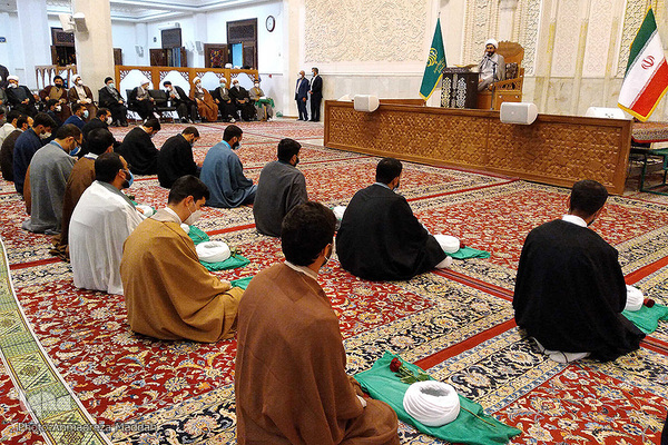 مراسم عمامه گذاری طلاب در اعیاد شعبانیه‎‎