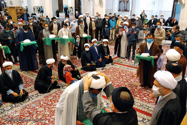 مراسم عمامه گذاری طلاب در اعیاد شعبانیه‎‎
