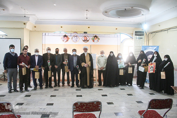 رونمایی از کتاب «آش پشت جبهه»