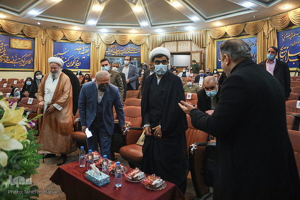 مراسم اختتامیه سیزدهمین آزمون سراسری حفظ کل قرآن همراه با ترجمه، تدبر و تفسیر «ترنم وحی»