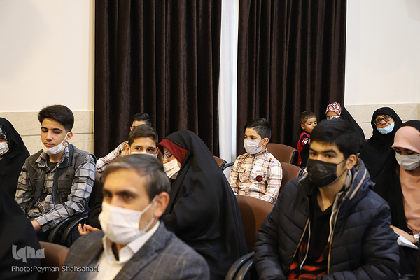همایش تجلیل از قرآن‌‌اموزان مدرسه حفظ مهد قرآن اصفهان