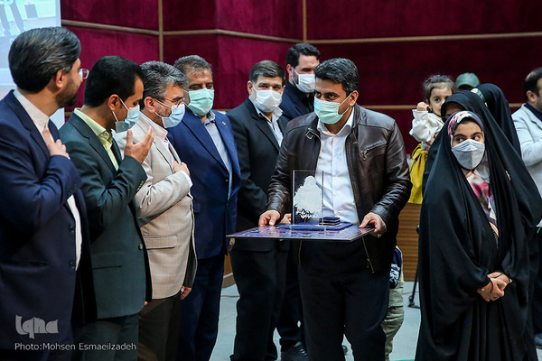 همایش تجلیل از والدین و همسران ورزشکاران مدال‌آور کشور «دامان» در مشهد مقدس