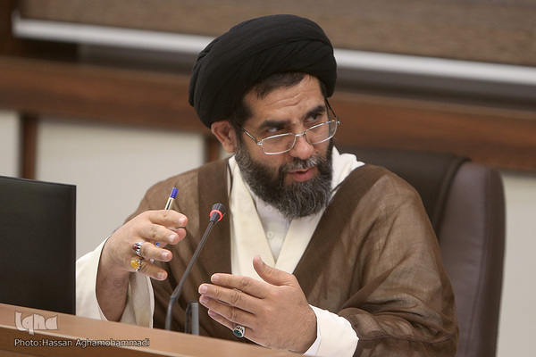 نشست کمیسیون تبلیغ و ترویج قرآن کریم