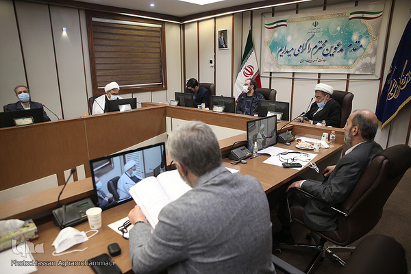نشست کمیسیون تبلیغ و ترویج قرآن کریم
