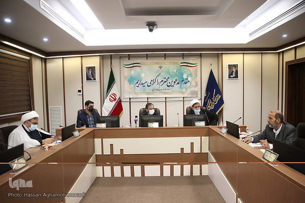 نشست کمیسیون تبلیغ و ترویج قرآن کریم