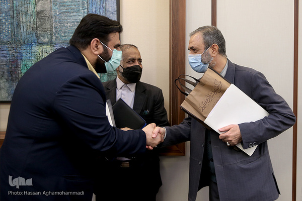 نشست کمیسیون تبلیغ و ترویج قرآن کریم