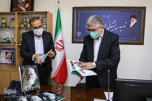  دکتر حمیدرضا طیبی رئیس جهاد دانشگاهی کشور و دکتر جمال رحیمیان معاون فرهنگی جهاددانشگاهی
