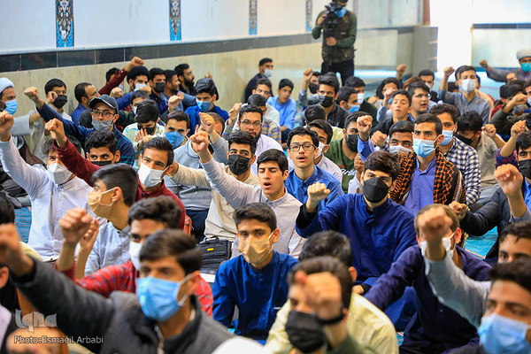 تجمع اعتراض‌آمیز طلاب خراسان‌جنوبی در پی جنایات آل سعود