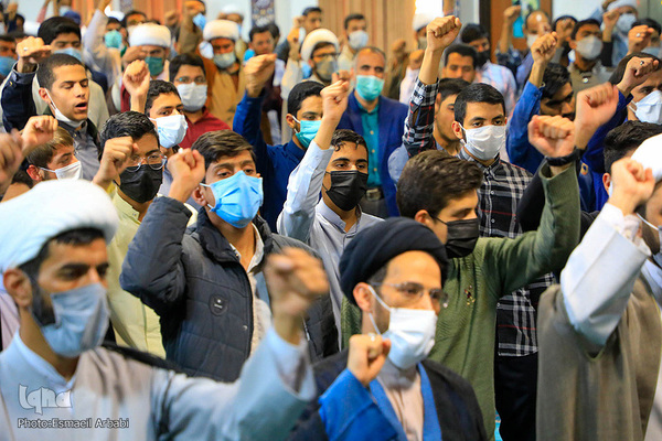 تجمع اعتراض‌آمیز طلاب خراسان‌جنوبی در پی جنایات آل سعود