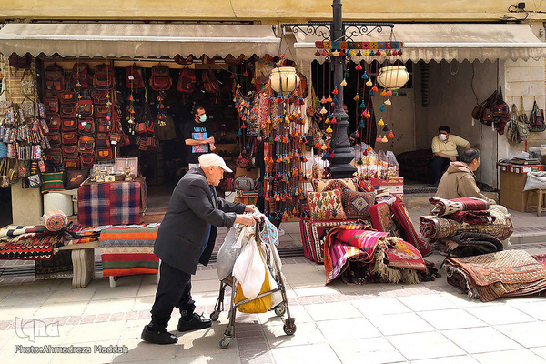 تب و تاب بازار شیراز در آستانه عید نوروز‎‎