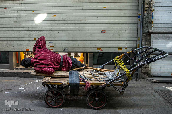 بازارهای خالی از مشتری و مملو از کرونا