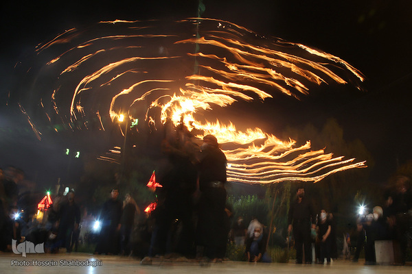 آیین مشعل گردانی نجفی‌های مقیم قم