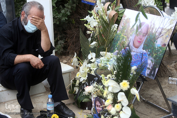 مراسم گرامیداشت چهلمین روز درگذشت «مهشاد کریمی» خبرنگار فقید ایسنا در بهشت زهرا