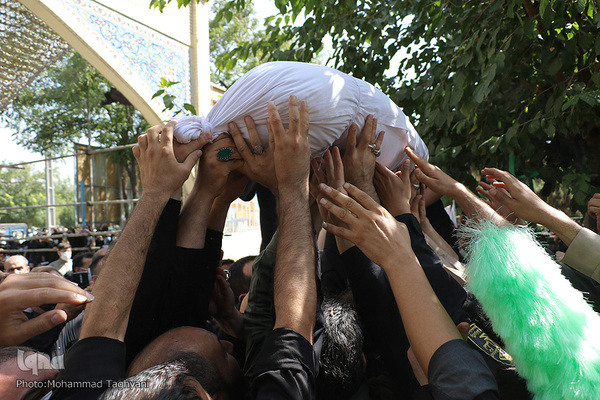 تشییع پیکر شهید مدافع حرم «محمد اینانلو»در کرج