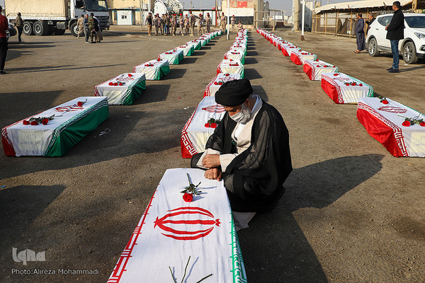 ‎⁨ورود پیکرهای شهدا به میهن از مرز شلمچه