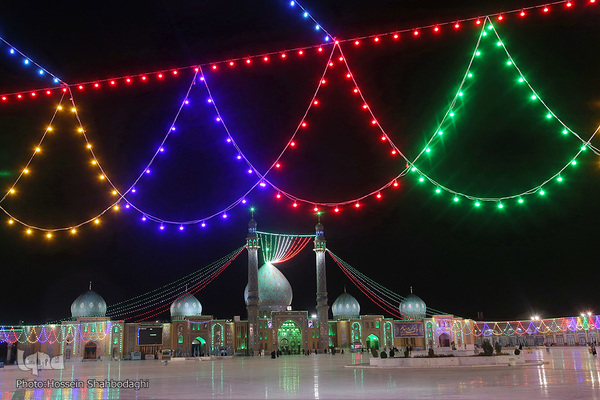 آذین بندی و چراغانی مسجد مقدس جمکران در اعیاد شعبانیه