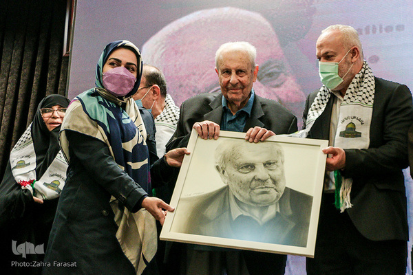 آیین تجلیل از ۴۰ سال خدمت دیپلماتیک صلاح زواوی، سفیر سابق فلسطین در ایران «مقدم السفرا»