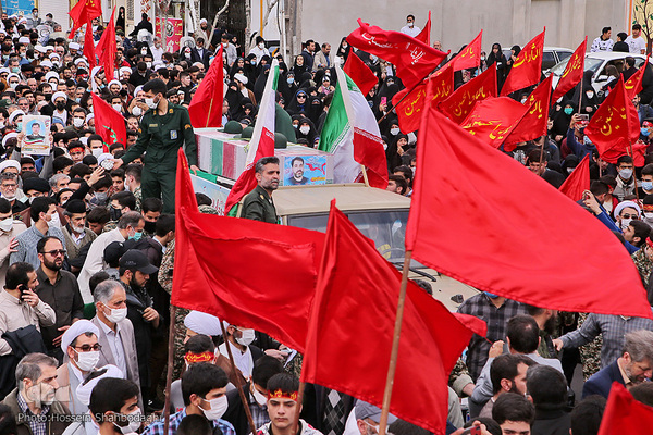 تشییع پیکر شهید «احسان کربلایی پور» در قم