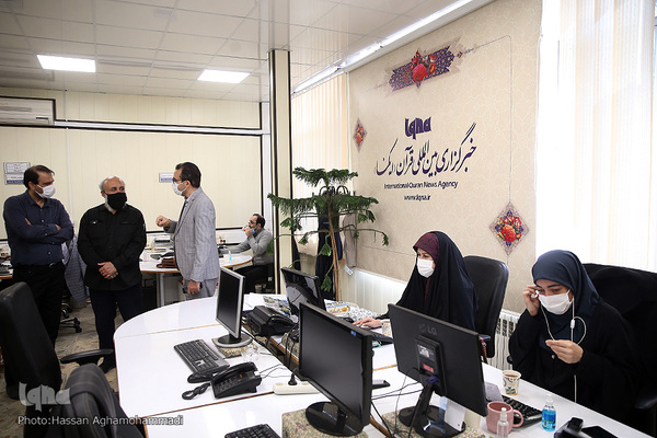 بازدید استاد مسعود نجابتی، خوشنویس و گرافیست از ایکنا