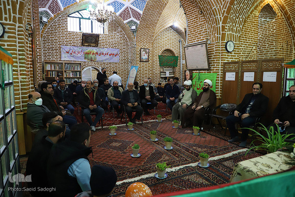 کاروان شادی خودرویی گل نرگس در تبریز‎‎