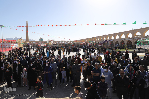 سفر به ۱۰ قرن پیش در میدان امام علی(ع) اصفهان
