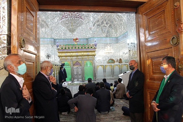 غبارروبی امامزاده جعفر(ع)